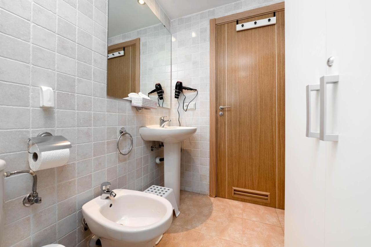 Apartamento En Sabinanigo Con Amplia Y Soleada Terraza Buitenkant foto
