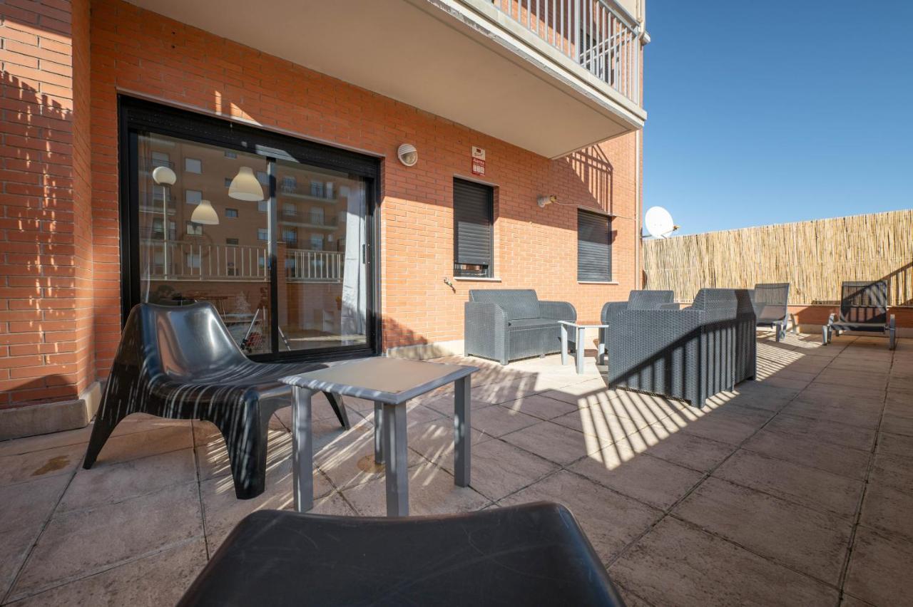 Apartamento En Sabinanigo Con Amplia Y Soleada Terraza Buitenkant foto