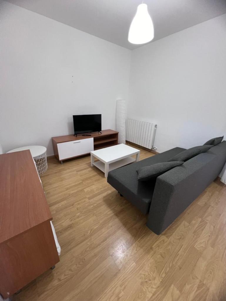 Apartamento En Sabinanigo Con Amplia Y Soleada Terraza Buitenkant foto