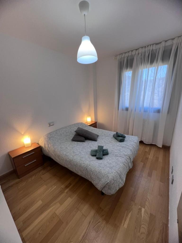 Apartamento En Sabinanigo Con Amplia Y Soleada Terraza Buitenkant foto