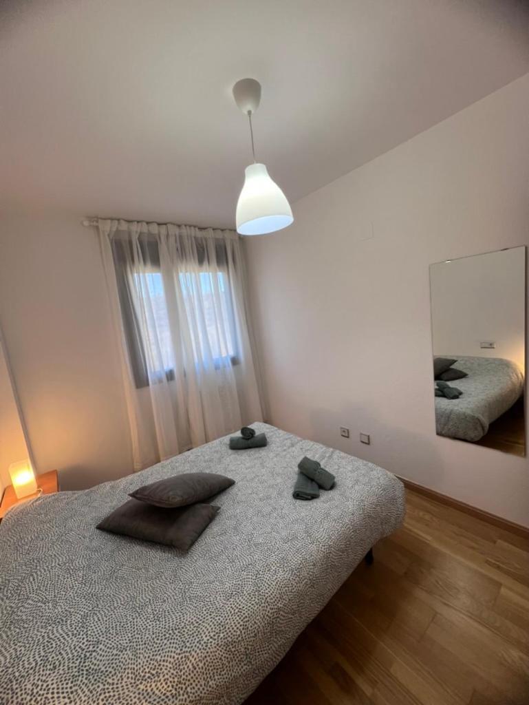 Apartamento En Sabinanigo Con Amplia Y Soleada Terraza Buitenkant foto
